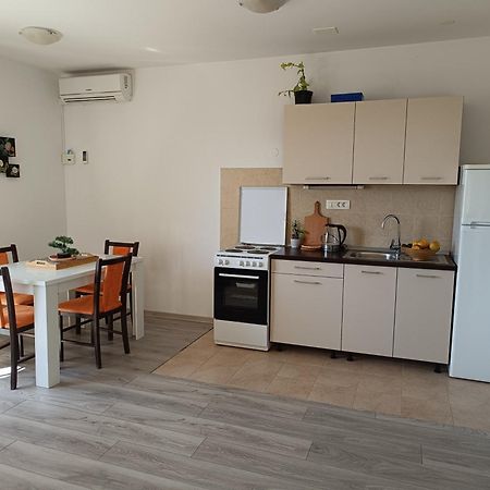 Apartments Villa Stari Koko Omiš Esterno foto