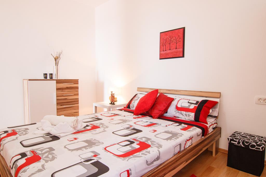 Apartments Villa Stari Koko Omiš Esterno foto