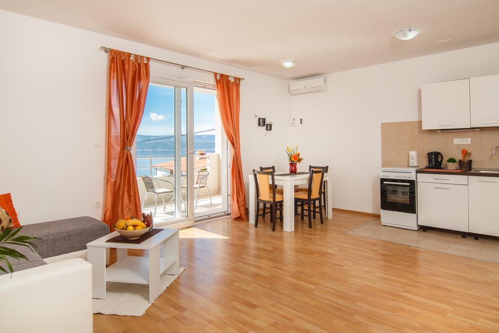 Apartments Villa Stari Koko Omiš Esterno foto