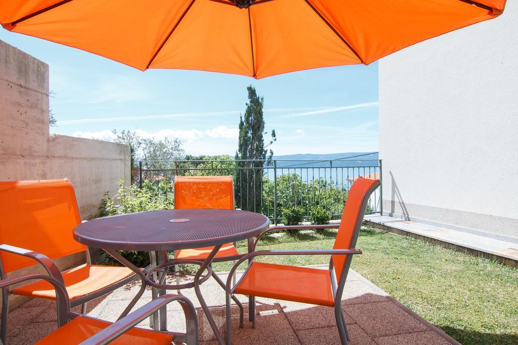 Apartments Villa Stari Koko Omiš Esterno foto