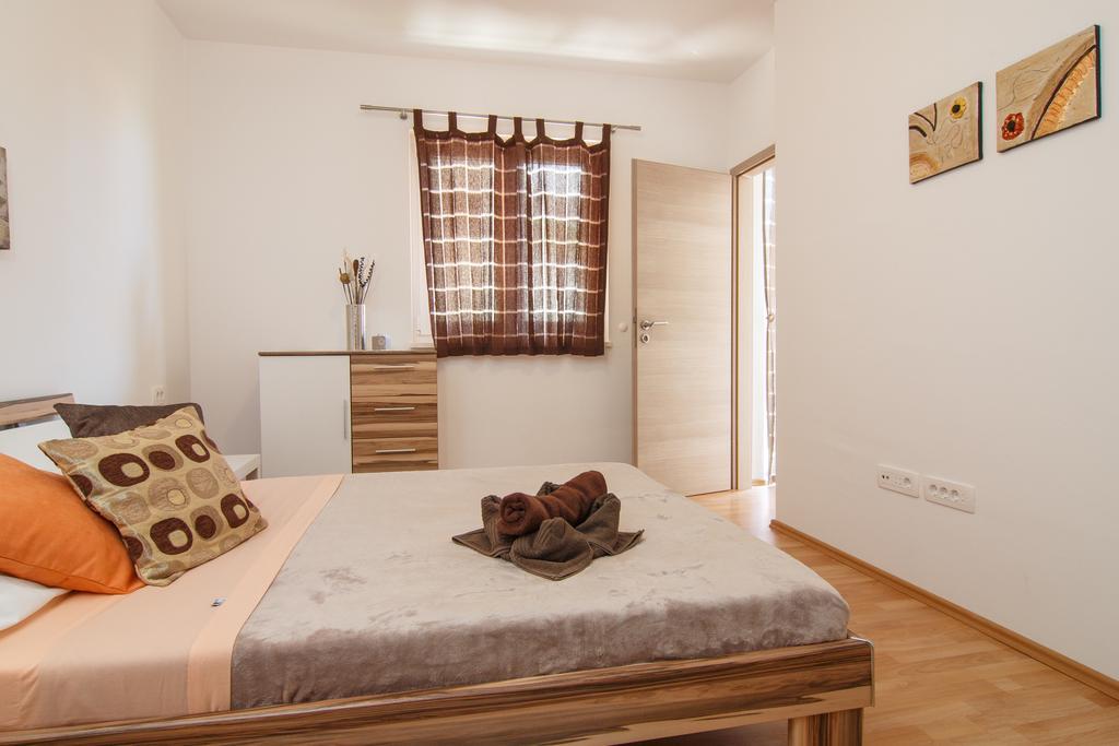 Apartments Villa Stari Koko Omiš Esterno foto